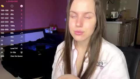 Adeline Di or just cute girl3 online show from February 1, 7:22 pm