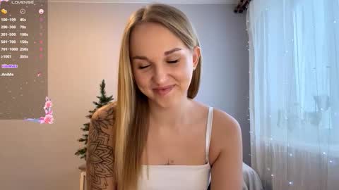 Mia online show from January 14, 12:46 pm