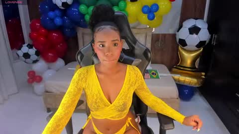lia_16_ online show from June 9, 11:21 am