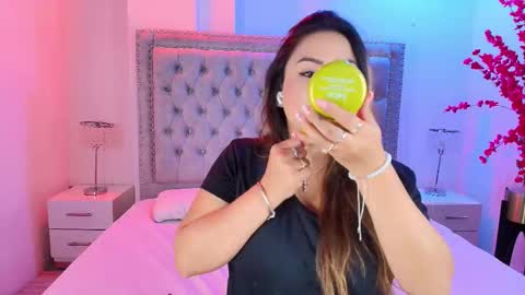 Lia  online show from November 4, 12:01 am