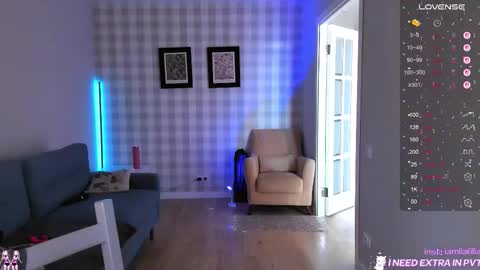 lialilia online show from September 19, 11:03 am