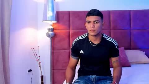 Liam Thomas online show from October 7, 8:27 pm