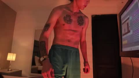 Liam Adamms online show from March 8, 2:04 am