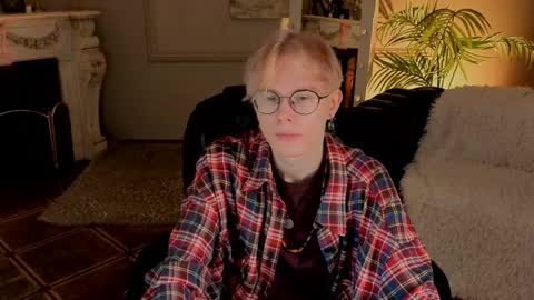 LIAM online show from April 4, 5:36 am