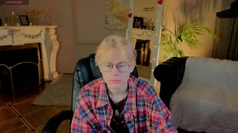 LIAM online show from April 9, 5:33 am