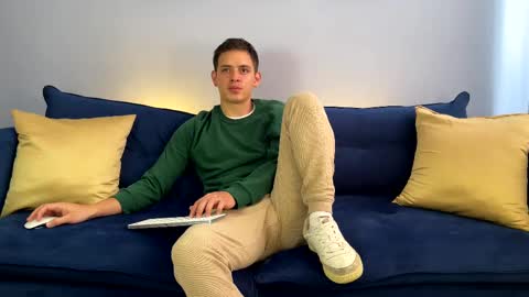 Liam online show from February 12, 2:43 pm