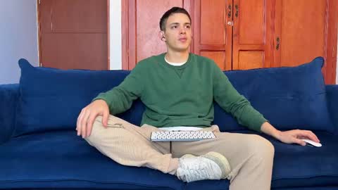 Liam online show from October 5, 12:57 pm