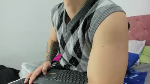 Call me Lian online show from June 12, 12:15 pm