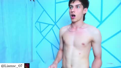 Liam scott77 online show from April 28, 2:27 am