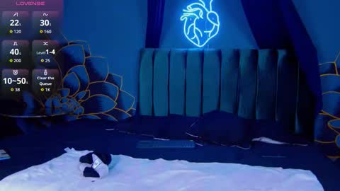 Liam online show from December 2, 12:36 pm