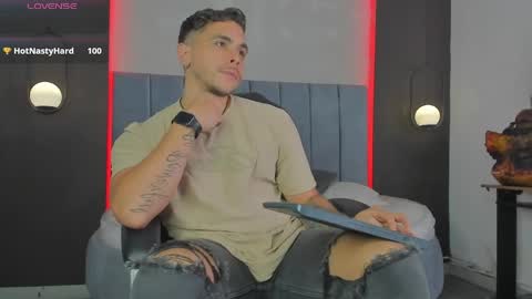 Liam online show from March 30, 10:10 pm