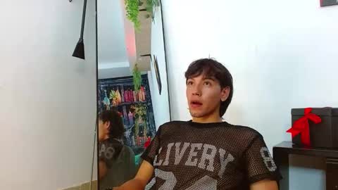 liamxul online show from October 18, 7:29 pm