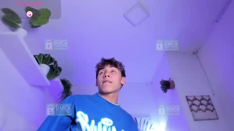liaml_18_ online show from November 20, 9:45 pm