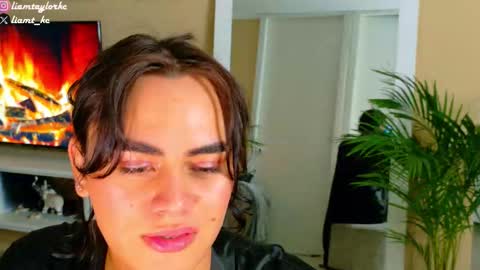 Tell me Liam online show from October 23, 4:58 am