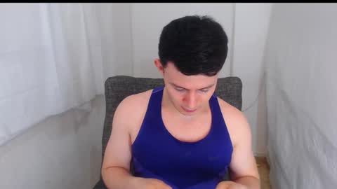 lian_eathan online show from February 2, 5:59 am