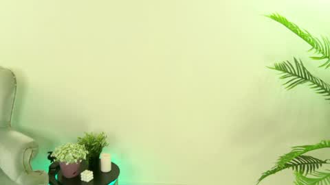 Liana online show from May 10, 1:06 pm