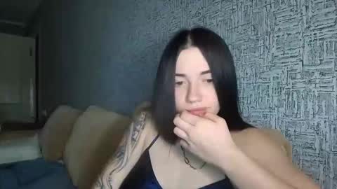 liana_diva online show from January 6, 7:18 pm