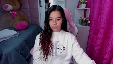 liany_taylor online show from February 15, 2:47 am