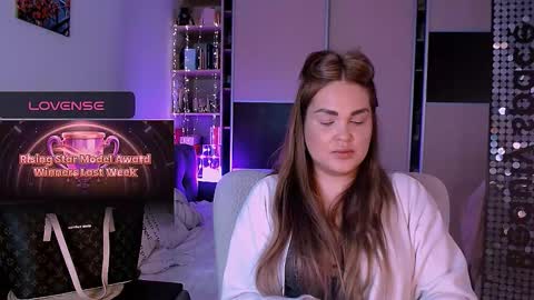 libra_mia online show from December 15, 3:02 am