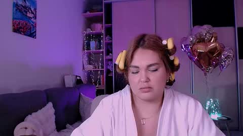 libra_mia online show from November 12, 3:03 pm