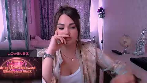 libra_mia online show from July 15, 11:48 am