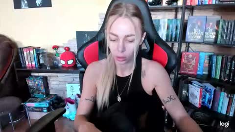 Anna online show from February 2, 9:16 am