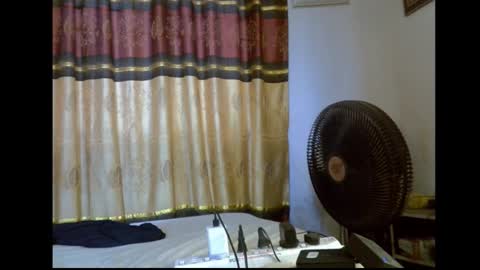 lickmefuckmex online show from February 16, 9:07 am