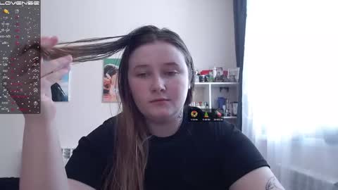 light_lunaa online show from March 1, 5:09 am