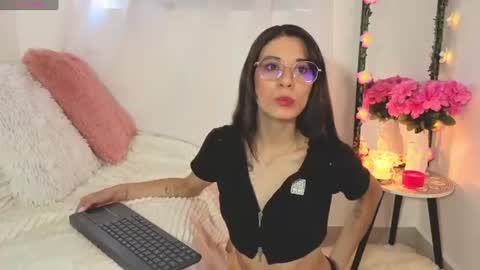 liiaa online show from July 27, 3:53 pm