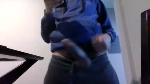 likeitorleaveit008 online show from March 22, 3:38 pm