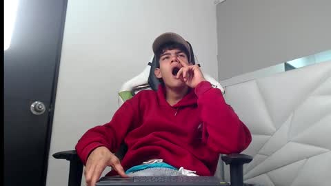 LIAM online show from December 21, 3:35 am