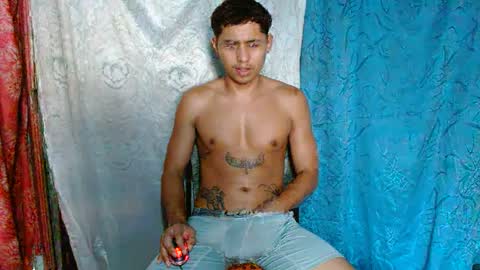 lil_condor_baby online show from October 6, 9:21 pm