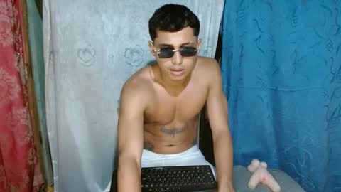 lil_condor_baby online show from September 27, 2:09 am