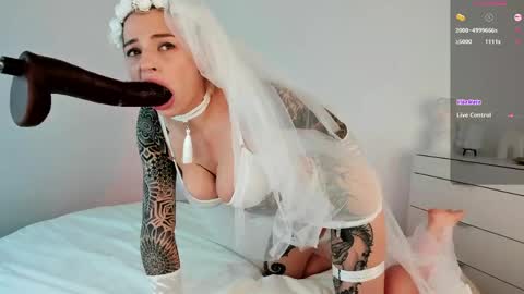Chasey   online show from June 7, 3:28 pm