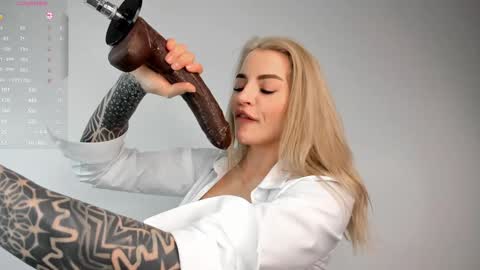 Chasey   online show from March 14, 4:33 pm