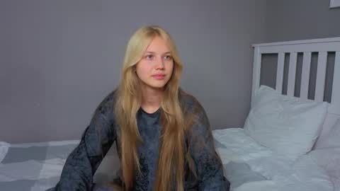 Emma online show from October 13, 9:44 am