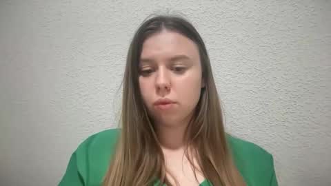 Lily online show from October 14, 9:18 pm