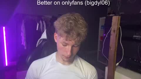 lildyl06 online show from April 17, 8:11 pm