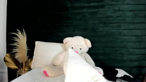 Lili online show from March 30, 5:18 am