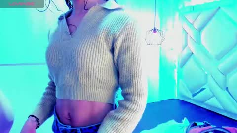 Snapshot of lili_evanss chatting on October 9, 11:48 am lili_evanss online show from October 9, 11:48 am