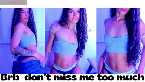 Snapshot of lili_evanss chatting on October 2, 11:53 am lili_evanss online show from October 2, 11:53 am