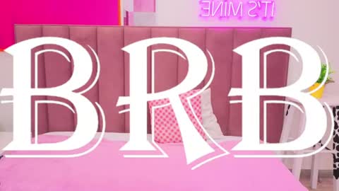 Lilli  follow me kiss online show from July 14, 11:15 am