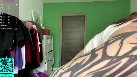 Lilian online show from May 17, 10:46 am