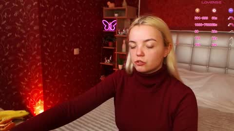 Lilie online show from February 6, 11:15 pm