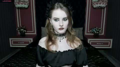 lilit_el_ online show from May 3, 4:46 pm
