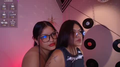 Snapshot of lilith_black_1 chatting on October 2, 11:42 am Lilith and Khloe online show from October 2, 11:42 am