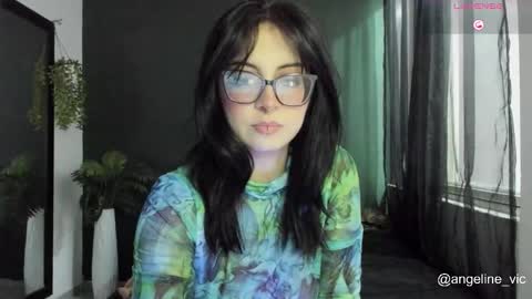 lilith online show from March 22, 11:42 pm