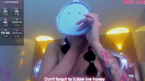 Snapshot of lilith_petit_sub chatting on March 2, 4:10 pm Lilith  online show from March 2, 4:10 pm