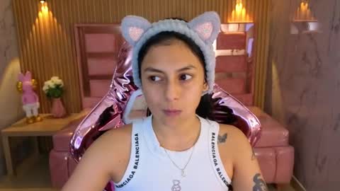 Snapshot of lilith_petit_sub chatting on October 7, 3:46 am Lilith  online show from October 7, 3:46 am