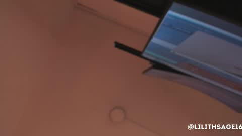 lilith_sage_ online show from March 4, 8:28 pm